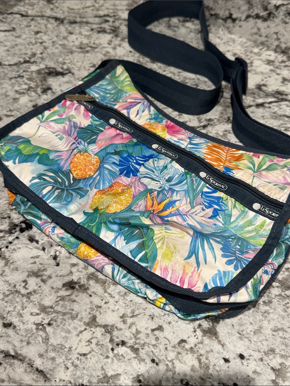 LeSportsac Lauren Roth Uluwehi HAWAII EXCLUSIVE crossbody bag